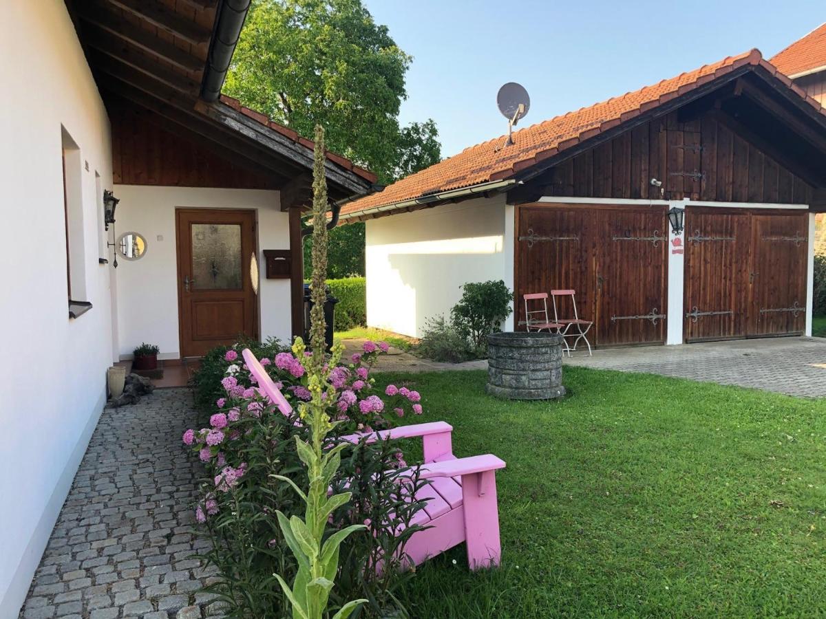 Seehaeuschen - Waging Tettenhausen Waging am See Buitenkant foto
