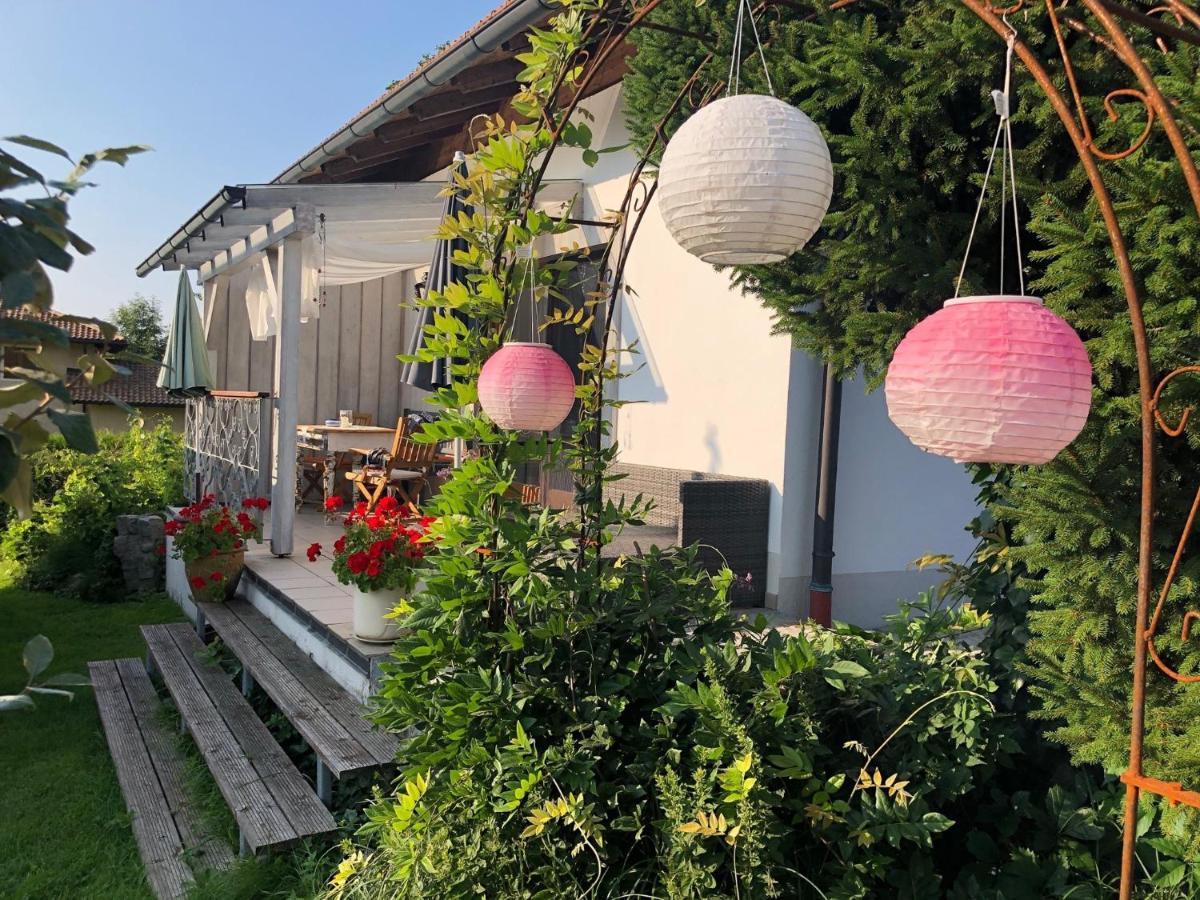 Seehaeuschen - Waging Tettenhausen Waging am See Buitenkant foto